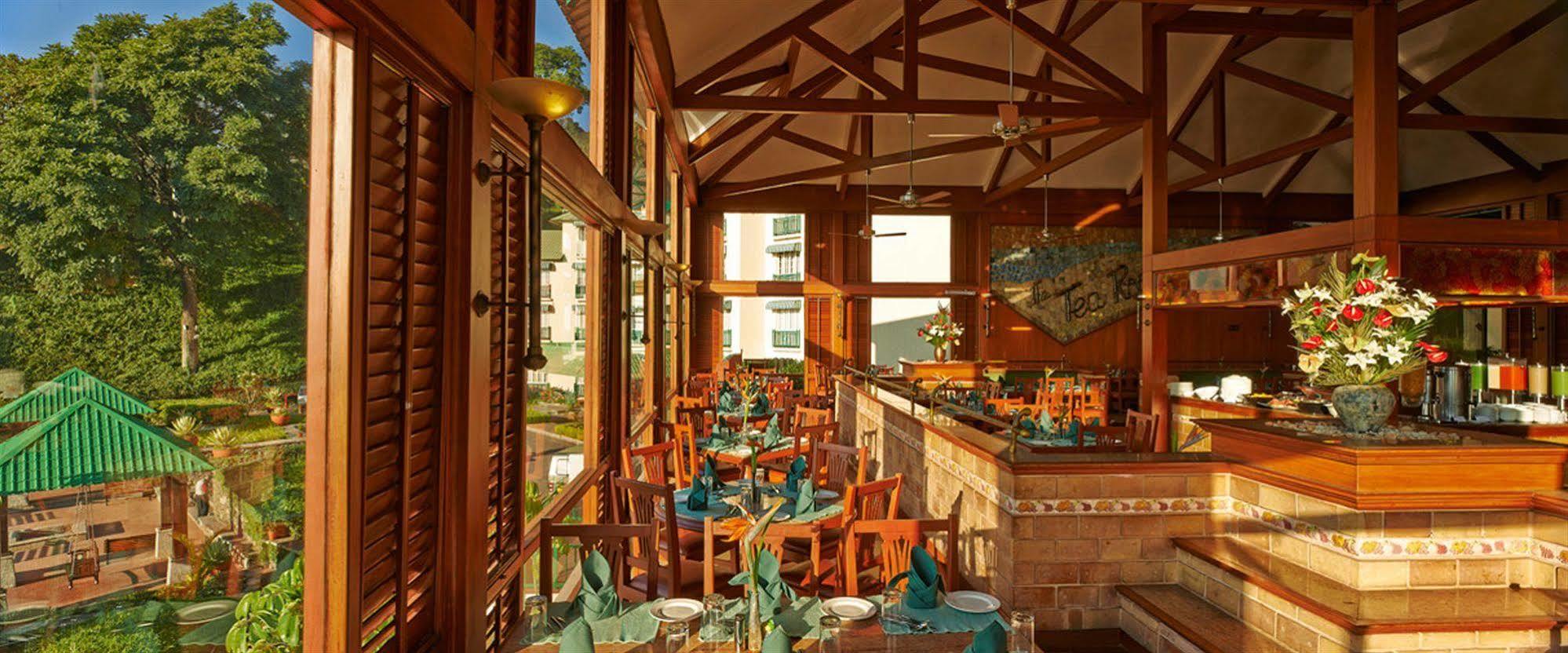 Hotel Club Mahindra Munnar Chinnakanal Exteriér fotografie